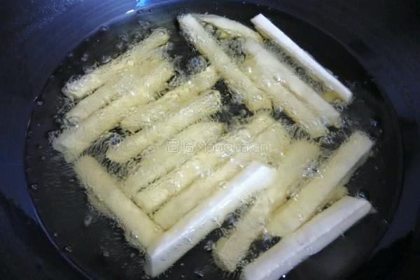 炸芋头条的做法图解7