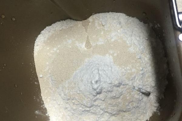 梅菜扣肉饼的做法图解2