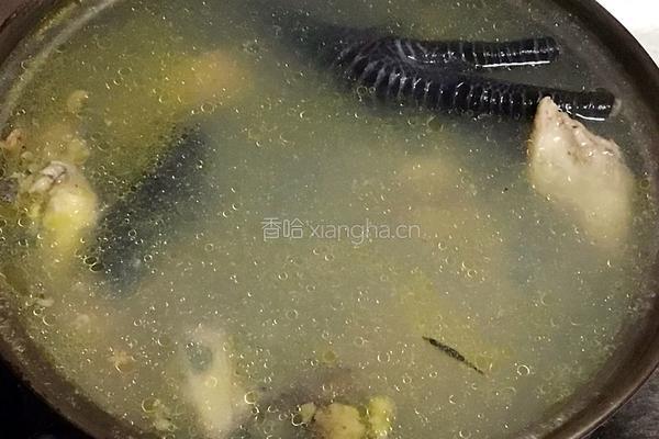 松茸鸡汤的做法图解2