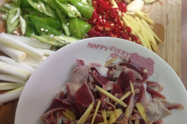 辣炒鸡杂的做法图解2