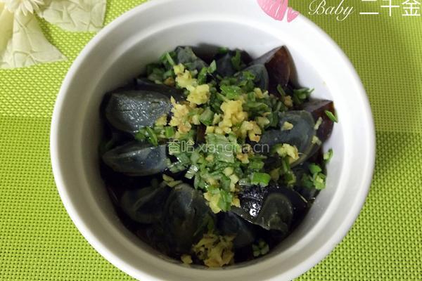 凉拌松花蛋 简易菜的做法图解5