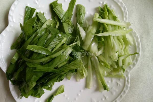 青菜榨菜肉丝汤的做法图解3