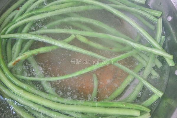 豆角馅蒸饺的做法图解3