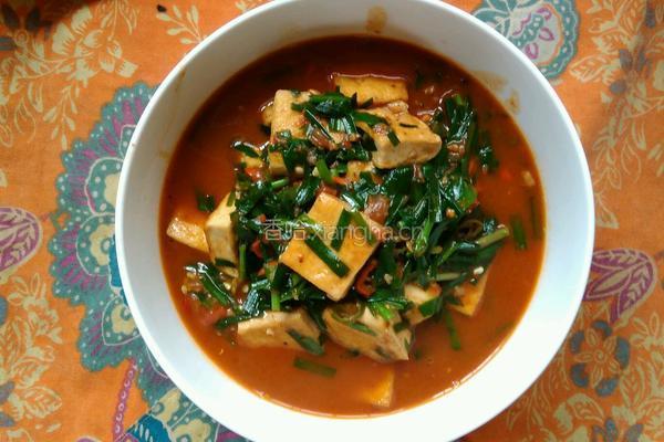 韭菜烩豆腐