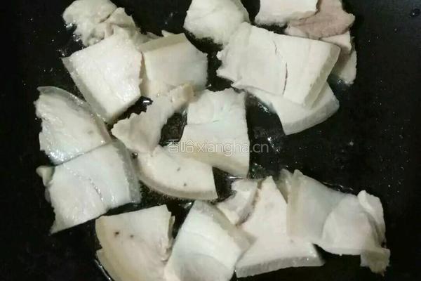 卷心菜回锅肉的做法图解4