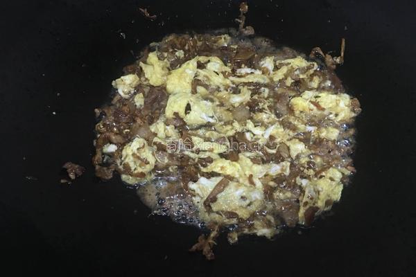 萝卜干炒饭的做法图解6