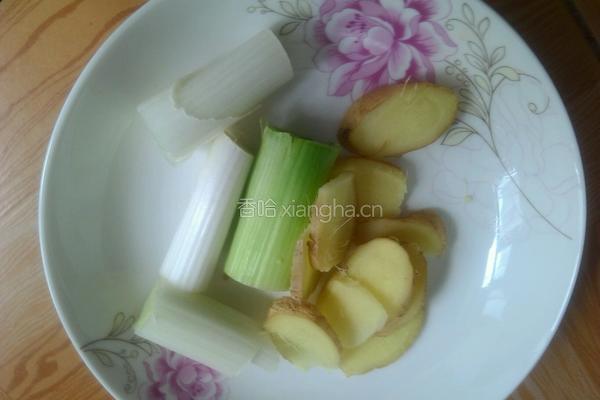 砂锅鱼头冻豆腐煲的做法图解3