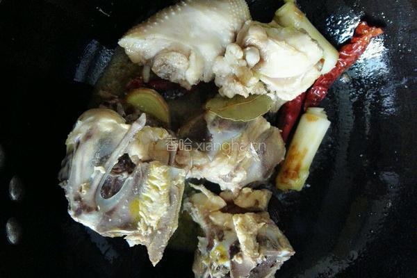 炖鸡骨架的做法图解5