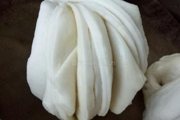 我用高筋面粉做的花卷馒头的做法图解16