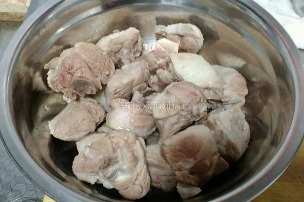 鸭肉炖冬瓜汤的做法图解2