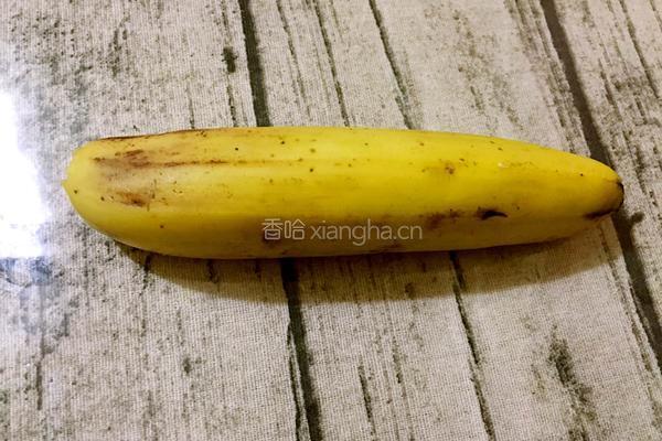 冰冻香蕉的做法图解1