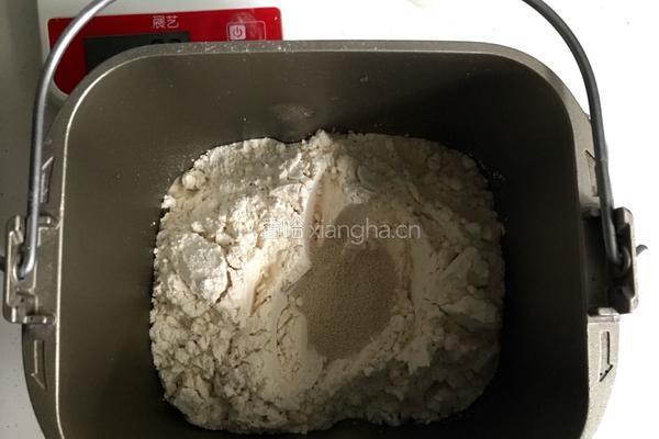 改良版核桃欧包的做法图解1
