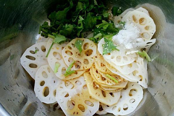 莲菜凉拌的做法图解4