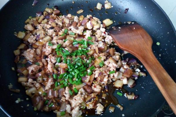 茄丁肉沫的做法图解6