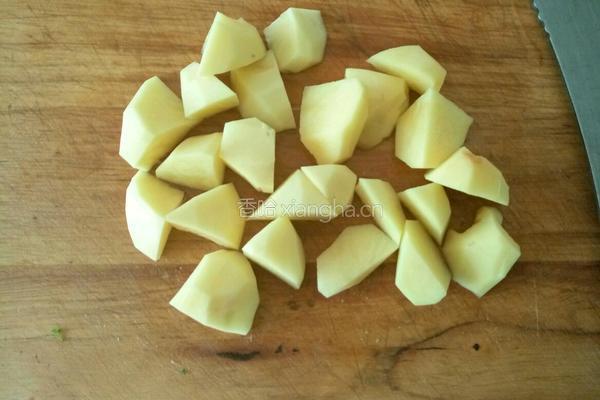 红烧土豆焖羊肉的做法图解3