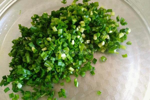 羊肉韭菜饺子的做法图解3
