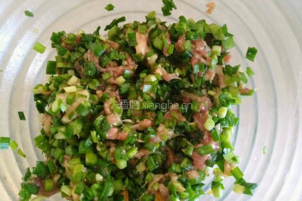 羊肉韭菜饺子的做法图解4