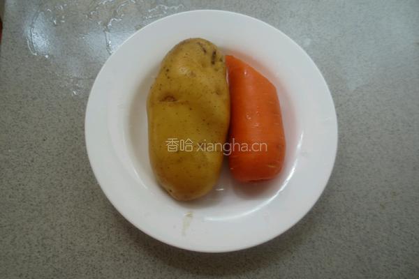 土豆丝胡萝卜丝的做法图解1