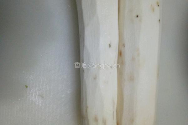 山药枸杞排骨汤的做法图解1