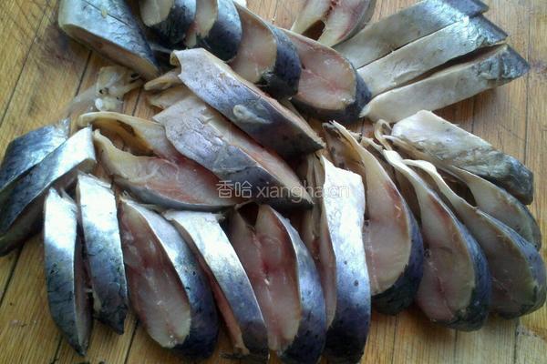 油爆青鱼片的做法图解2