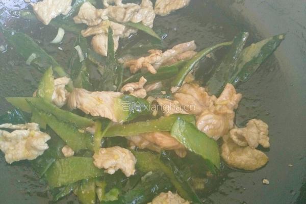 黄瓜皮炒肉的做法图解6