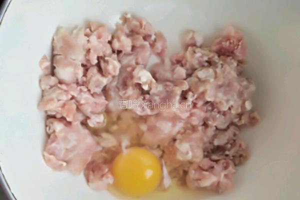 肉丸蔬菜汤的做法图解2