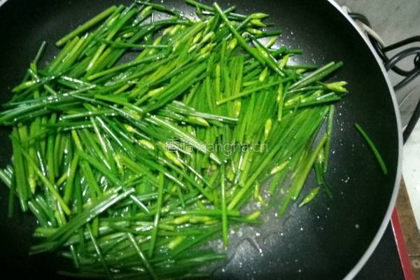清炒韭菜花的做法图解5