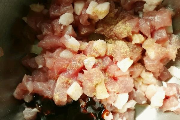 肉丁馒头的做法图解4