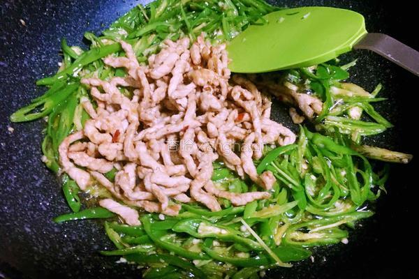 辣椒肉丝的做法图解9
