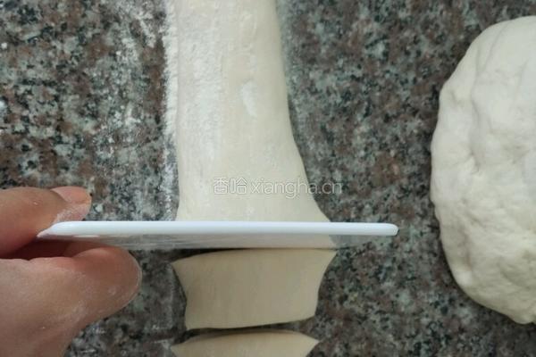 猪肉白菜粉条包子的做法图解11