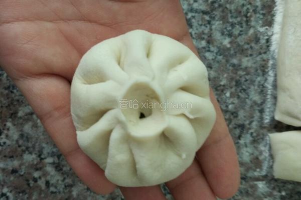 猪肉白菜粉条包子的做法图解14