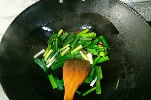 苕皮回锅肉的做法图解10