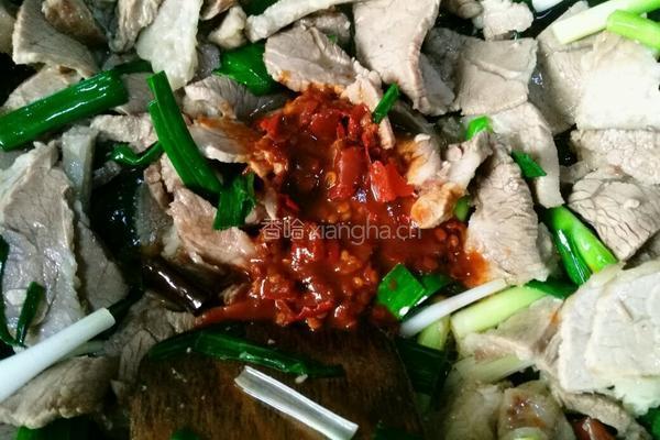 苕皮回锅肉的做法图解12