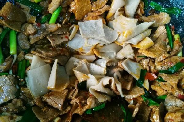 苕皮回锅肉的做法图解13
