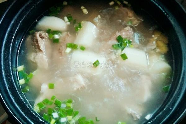 排骨莲藕山药汤的做法图解8