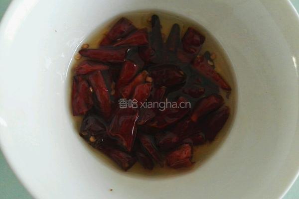 洋葱木耳的做法图解3