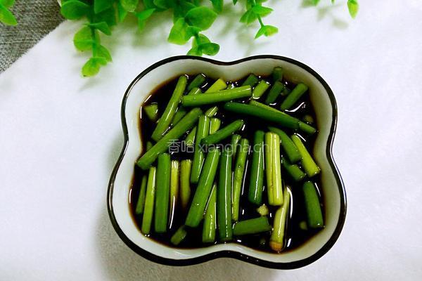 腌糖醋蒜苔的做法图解9