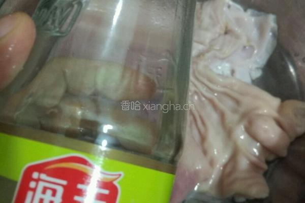 莲子炖猪肚的做法图解2