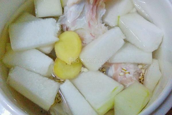 冬瓜薏仁棒骨汤的做法图解5