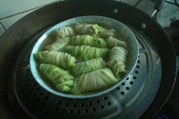 白菜肉卷的做法图解5