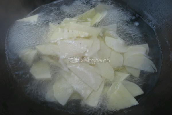 清炒腊肉笋片的做法图解4