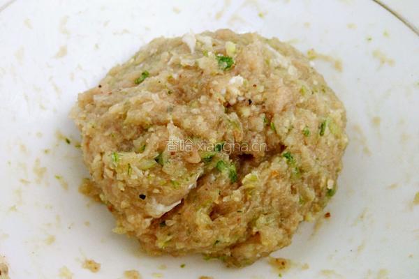 鸡肉丸子黄瓜汤的做法图解5