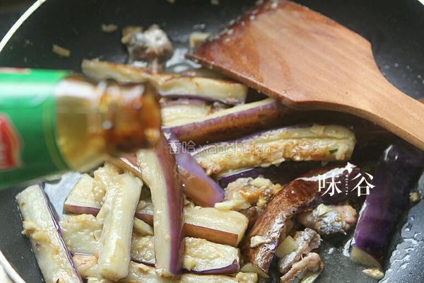 咸鱼茄瓜煲的做法图解6