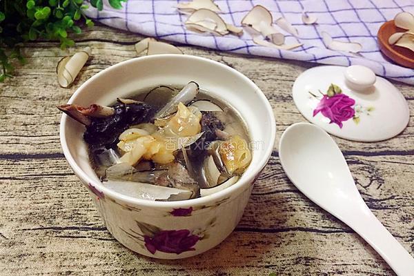 海底椰花胶乌鸡汤的做法图解8