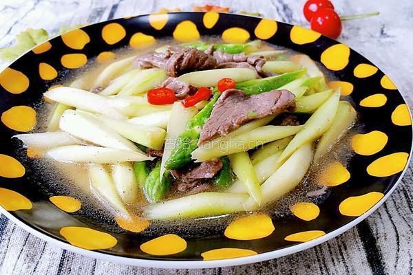 牛肉炒芦笋的做法图解8