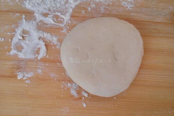 手擀宽面的做法图解3