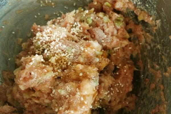彩色蔬菜梅花饺的做法图解5