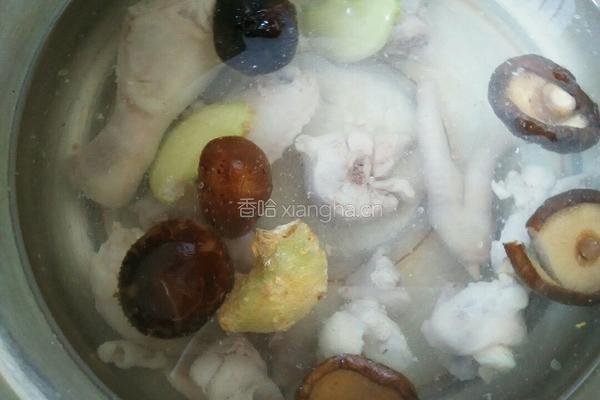 菌菇鸡汤的做法图解6
