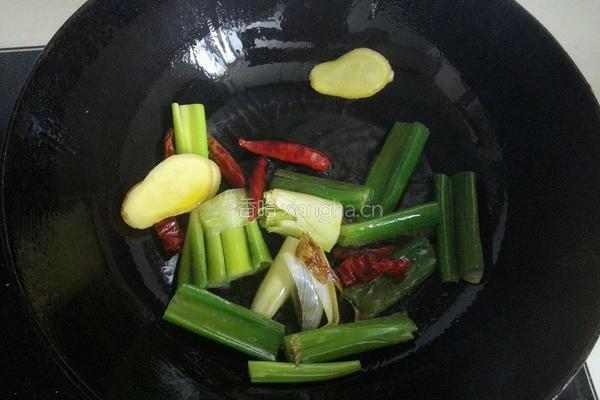 麻辣鲶鱼的做法图解3