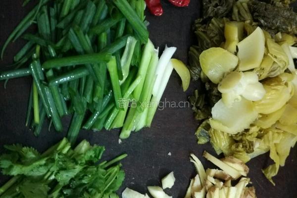 水煮罗非鱼的做法图解3